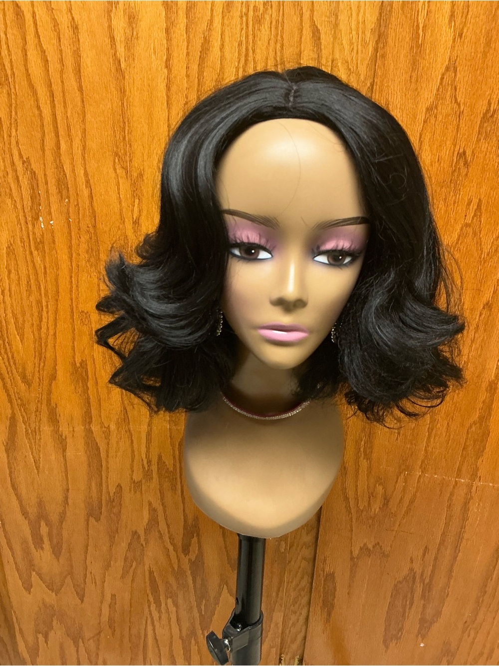 Black Short Wavy Women's Wig - Elegant Style